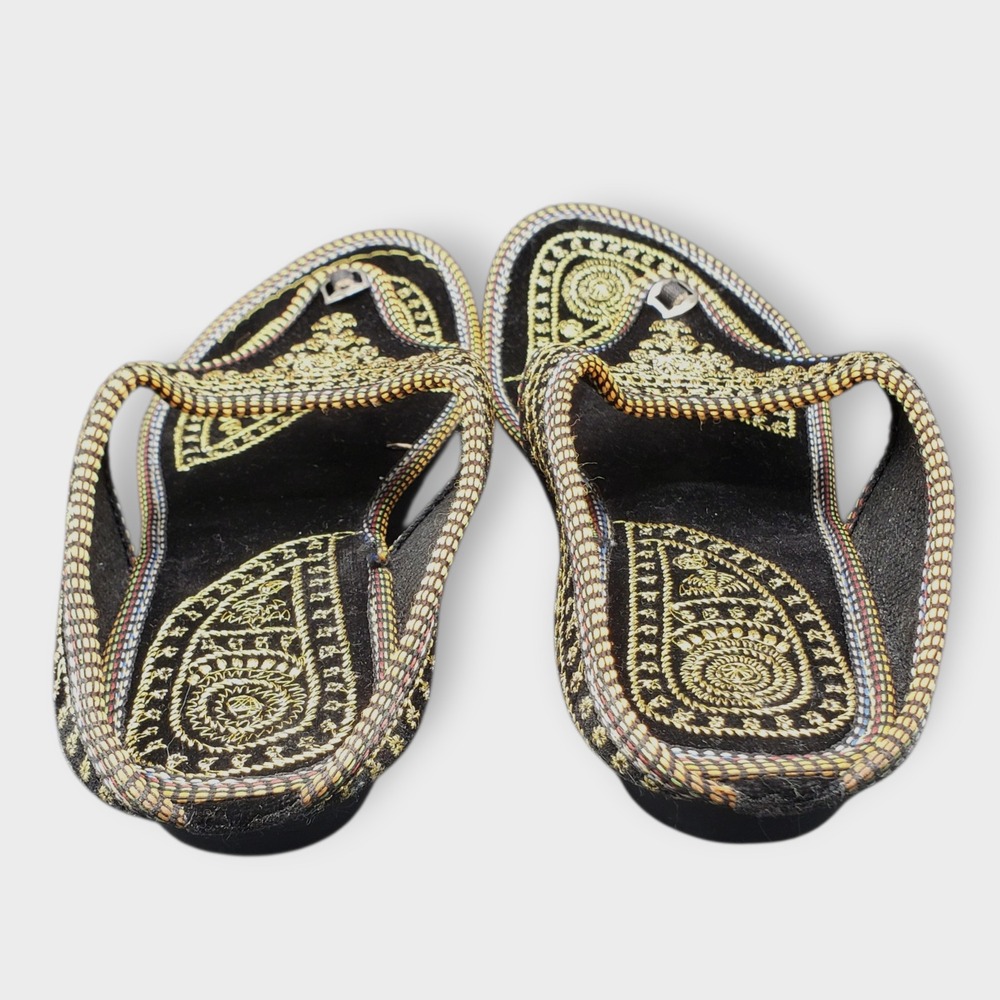 Italian Black Gold Embroidered Wedge Thong Sandals Womens Size 7-7.5 Ethnic - Picture 3 of 12